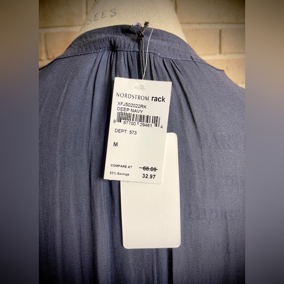 NWT - RO & DE Nordstrom Navy Silky Feel Short Sleeve Tie Neck Ruffle Hem blouse - Picture 6 of 7